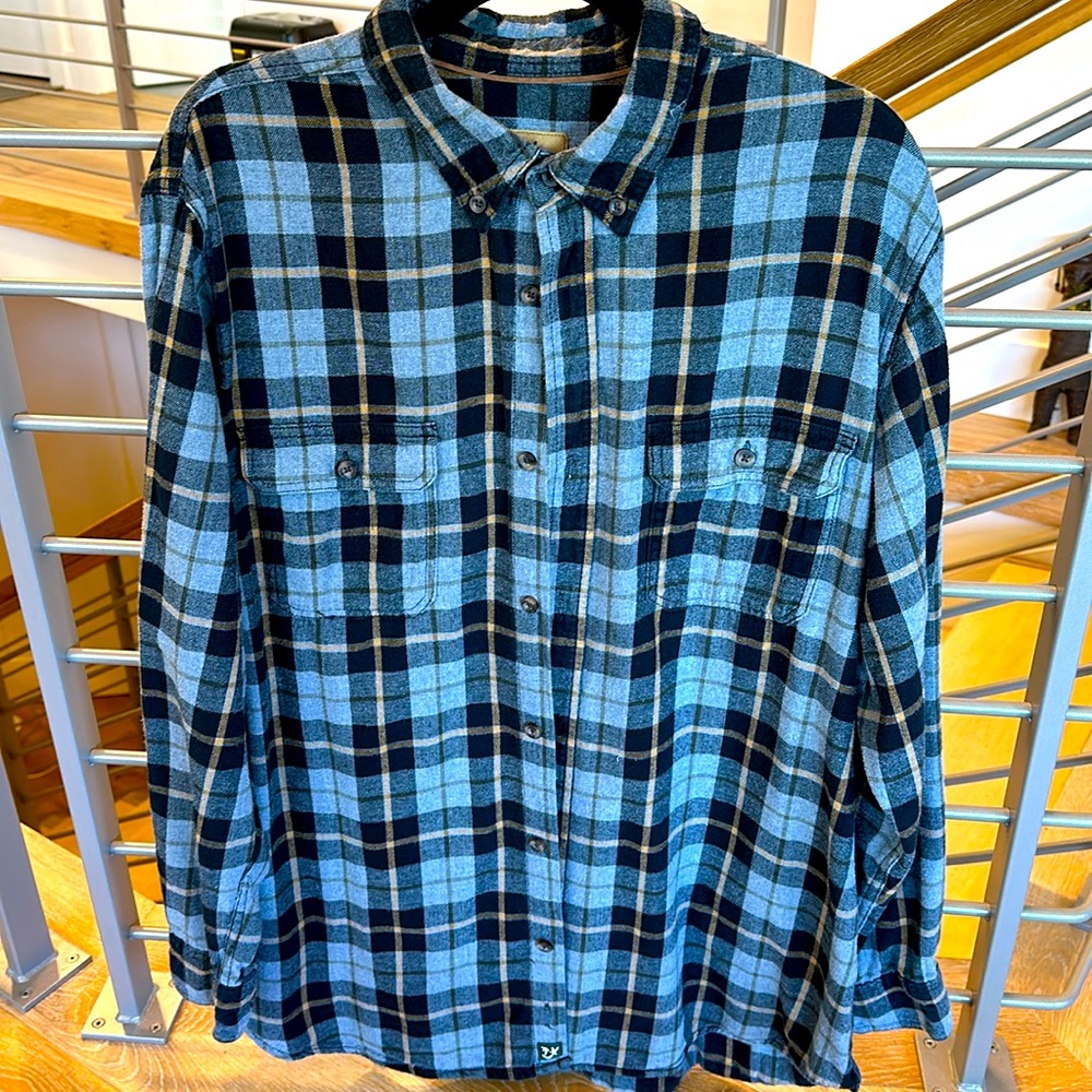 Outdoor Life XLT Gray, Black and Gold 100% Cotton, soft in EUC!